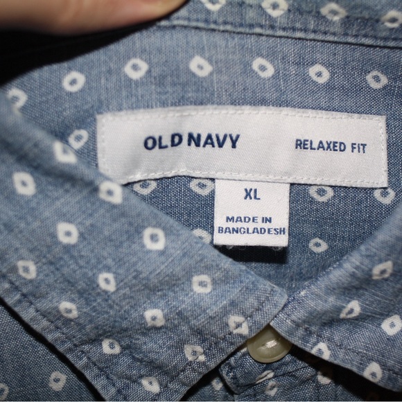 Old Navy - Short Sleeve Button Down- XL - 100% Cotton - Picture 6 of 8